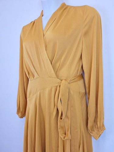 Second-Hand - Atmos & Here Honeysuckle Textured Satin Wrap Dress Size 14 - SwapUp