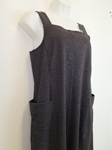 Second-Hand - Foil Charcoal Boxy Midi Dress Size 14 - SwapUp
