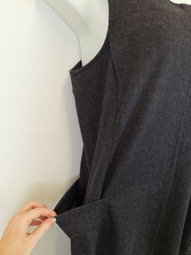 Second-Hand - Foil Charcoal Boxy Midi Dress Size 14 - SwapUp
