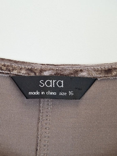 Second-Hand - Sara Mauve Crushed Velvet Witchy Luxe Top Size 16 - SwapUp