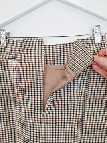 Second-Hand - Review Classic Check Pleat Mini Skirt Size 6 - SwapUp
