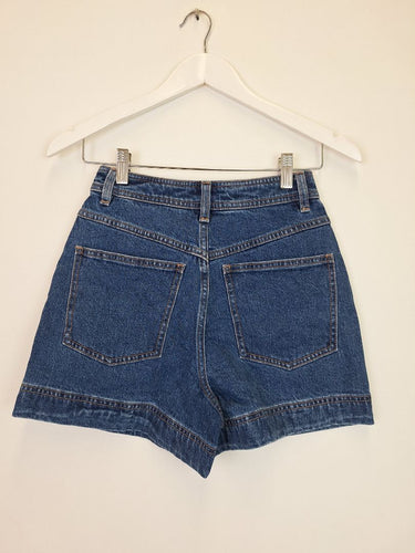 Second-Hand - Witchery V Stitch Mini Shorts Size 4 - SwapUp
