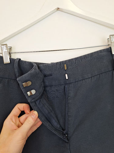 Second-Hand - Reiss Navy Stonewash Elevated Shorts Size 4 - SwapUp
