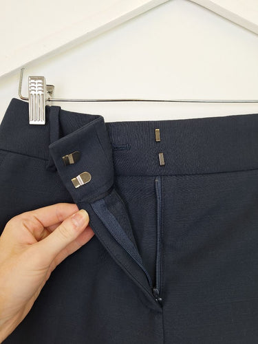 Second-Hand - Reiss Navy Structured Mini Shorts Size 4 - SwapUp