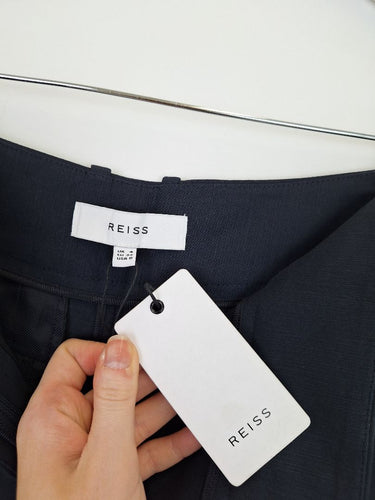 Second-Hand - Reiss Navy Structured Mini Shorts Size 4 - SwapUp