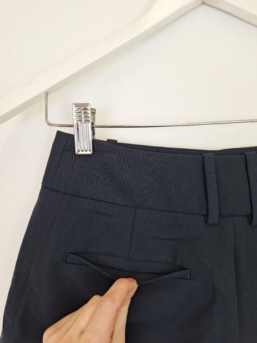 Second-Hand - Reiss Navy Structured Mini Shorts Size 4 - SwapUp