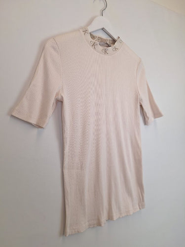 Second-Hand - Calvin Klein Cream Ribbed Monogram Detail T-shirt Size XL - SwapUp