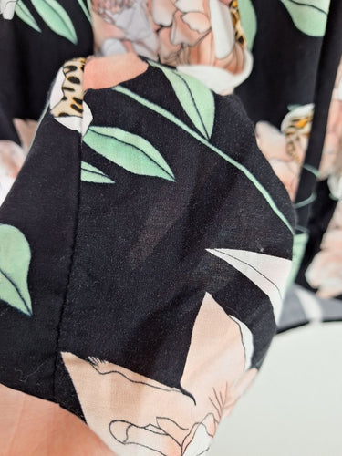 Second-Hand - Jaase Abstract Floral Blouse Size M - SwapUp