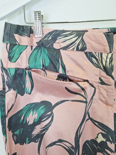 Second-Hand - Cue Satin Tropical Blush Pants Size 12 - SwapUp