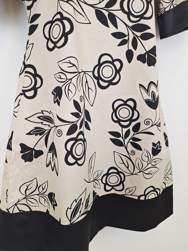 Second-Hand - Review Babydoll Floral Mini Dress Size 10 - SwapUp