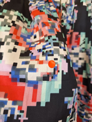 Second-Hand - Decjuba Flirty Pixelated Mini Skirt Size 10 - SwapUp