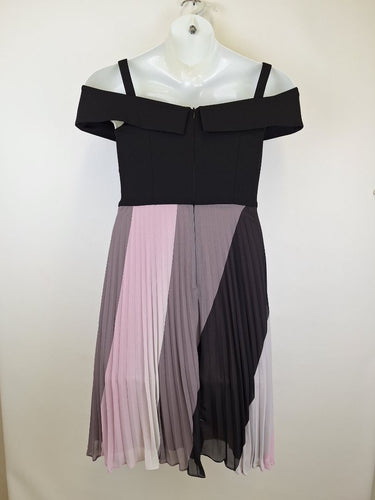 Second-Hand - Review Timeless Pleated Evening Midi Dress Size 10 - SwapUp