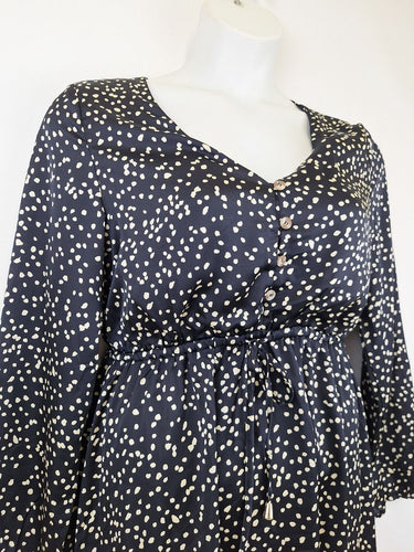Second-Hand - St. Frock Charming Speckled Tied Waist Dress Size 14 - SwapUp