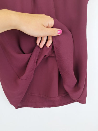 Second-Hand - Review Frilly Lace Berry Sleeveless Top Size 6 - SwapUp