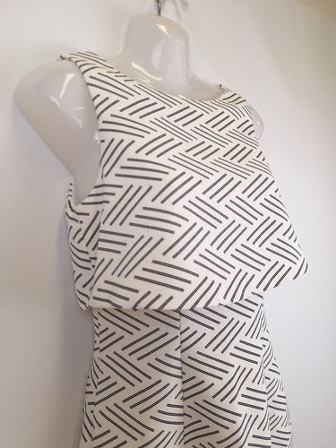 Second-Hand - Keepsake Smart Geometric Print Mini Dress Size XS - SwapUp