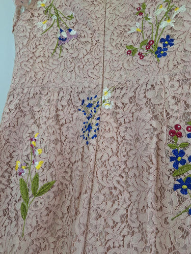 Second-Hand - Karen Millen Blush Lace Floral Embroidered Dress Size 16 - SwapUp