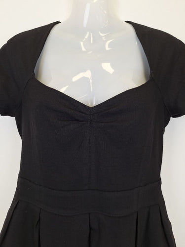 Second-Hand - Marc Jacobs Sweetheart Box Pleat Mini Dress Size 8 - SwapUp