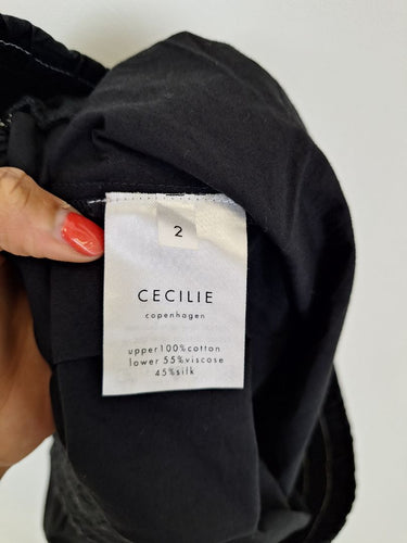 Second-Hand - Cecilie Copenhagen Contrast Stitch Silk Blend Mini Skirt Size S - SwapUp