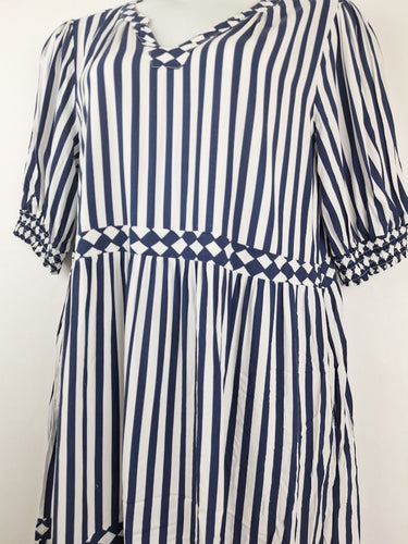 Second-Hand - Threadz Harlequin Stripe Tier Dress Midi Dress Size M - SwapUp