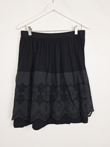 Second-Hand - Metalicus Snazzy Broderie Trimmed Mini Skirt Size OSFA - SwapUp