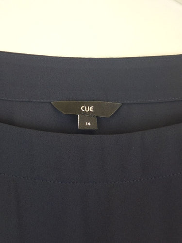 Second-Hand - Cue Navy Boat Neck Evelated Top Size 14 - SwapUp