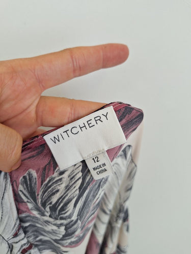 Second-Hand - Witchery Floral V Neck Midi Dress Size 12 - SwapUp