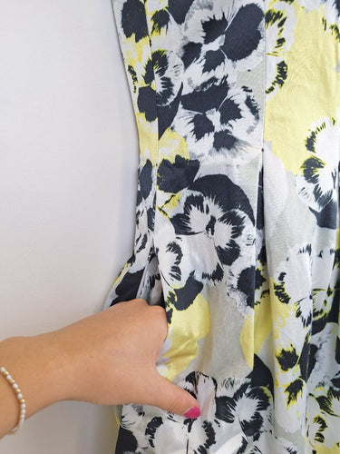 Second-Hand - Veronika Maine Lemon Pansy Satin Midi Dress Size 10 - SwapUp