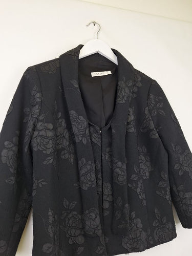 Second-Hand - Lisa Ho Jacquard Cropped Tailored Jacket Size 12 - SwapUp