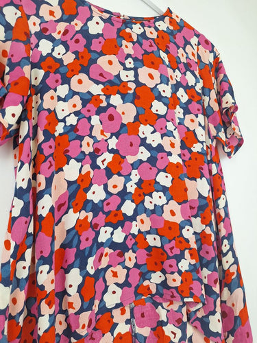 Second-Hand - Mister Zimi Bold Everyday Floral Top Size 8 - SwapUp
