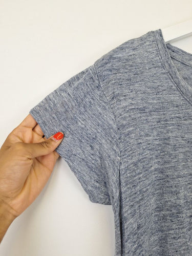 Second-Hand - Tahari Blue Slate Cap Sleeve Casual T-shirt Size M - SwapUp
