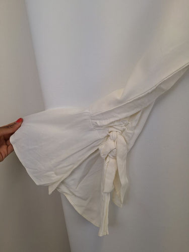 Second-Hand - IMONNI Elegant Ivory Bell Sleeve Top Size 12 - SwapUp