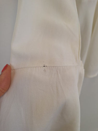 Second-Hand - IMONNI Elegant Ivory Bell Sleeve Top Size 12 - SwapUp