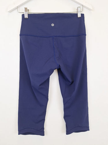 Second-Hand - Lululemon Indigo Capri Leggings Size S - SwapUp