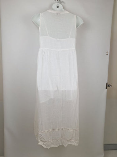 Second-Hand - Resort Holiday Charm Broderie Trimmed Maxi Dress Size 12 - SwapUp