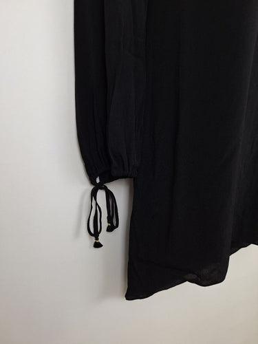 Second-Hand - Elliatt Elegant Tuscan Mini Dress Size M - SwapUp