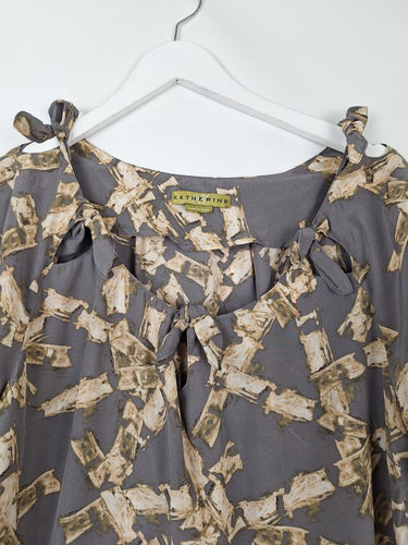 Second-Hand - Katherine Taupe Crosshatch Silk Top Size 12 - SwapUp