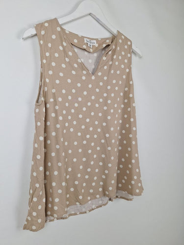 Second-Hand - Bird Keepers Cute Latte Spotted Top Size 14 - SwapUp