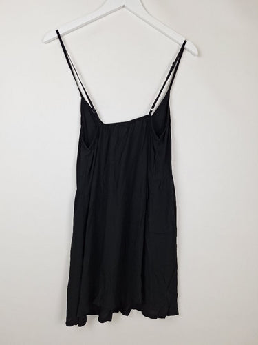 Second-Hand - Mahhon Essential Summer Flowy Cami Top Size 6 - SwapUp