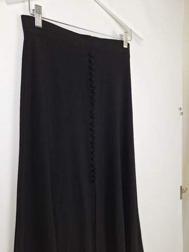 Second-Hand - Frank Lyman Feature Button Flared Midi Skirt Size 8 - SwapUp