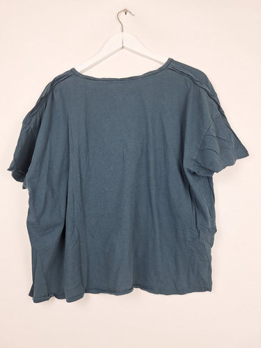 Second-Hand - The Upside Branded Hi-Low Cropped T-shirt Size M - SwapUp