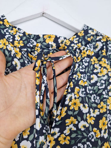 Second-Hand - Trenery Swanky Wild Flower Top Size S - SwapUp