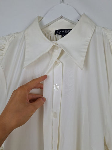 Second-Hand - Kimberley Cream Manipulated Back Shirt Size L - SwapUp