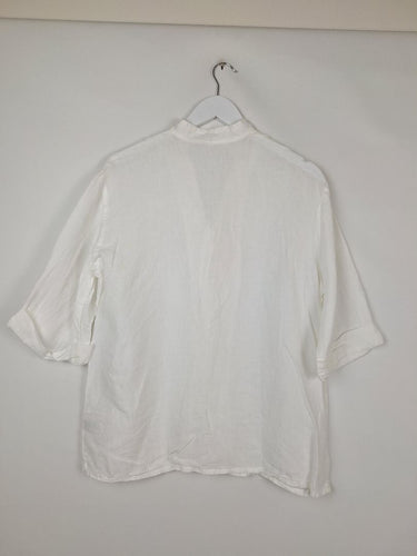 Second-Hand - Assorted Brands Mother Of Pearl Button Linen Top Size XL - SwapUp