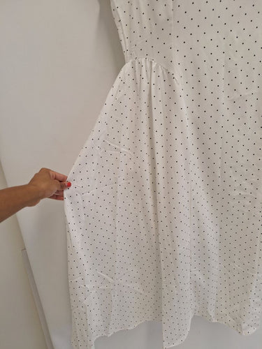 Second-Hand - Surii Crisp White Mini Polka Dot Maxi Dress Size 14 - SwapUp