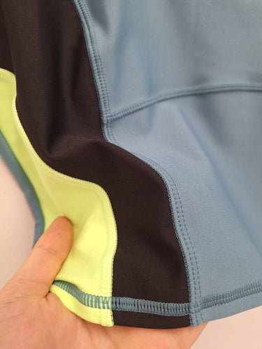 Second-Hand - Puma Vibrant Colour Block Athletic Top Size L - SwapUp