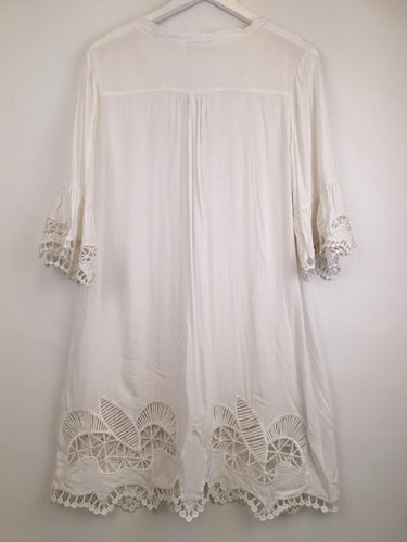 Second-Hand - Ridley Broderie Lace Blouse Size L - SwapUp