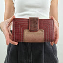 Second-Hand - Spencer & Rutherford Multi Compartment Textured Wallet Size None - SwapUp