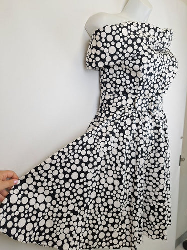 Second-Hand - Jayson Brunsdon Asymmetrical Off Shoulder Funky Polka Dot Cocktail Dress Size 14 - SwapUp
