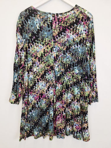 Second-Hand - Taking Shape Abstract Garden Tones Comfy Top Size XL - SwapUp