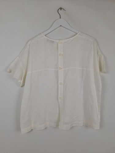 Second-Hand - Sportscraft Crisp White Linen Button Back Top Size 10 - SwapUp